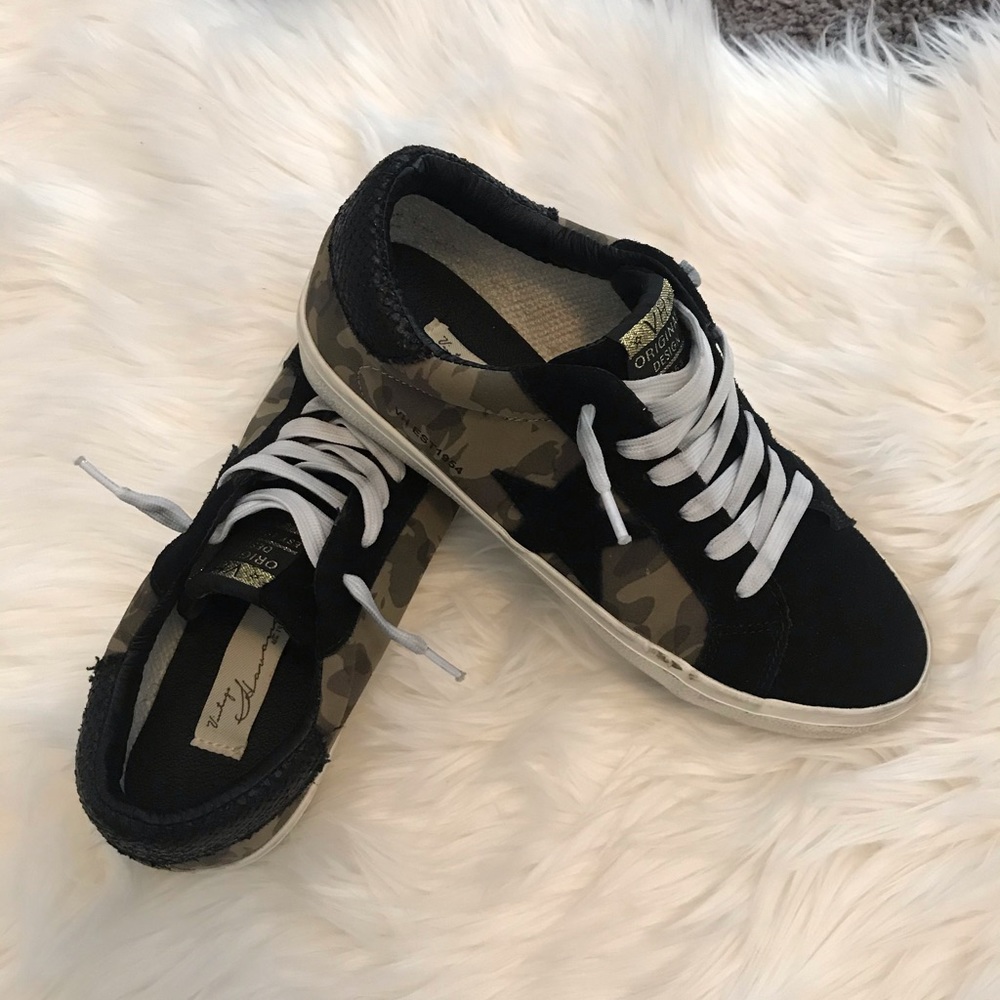 Camo Vintage Havana Sneakers